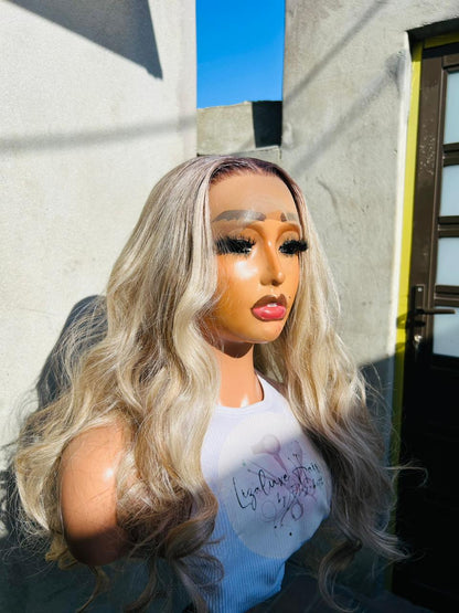 Dark roots silver  white highlight